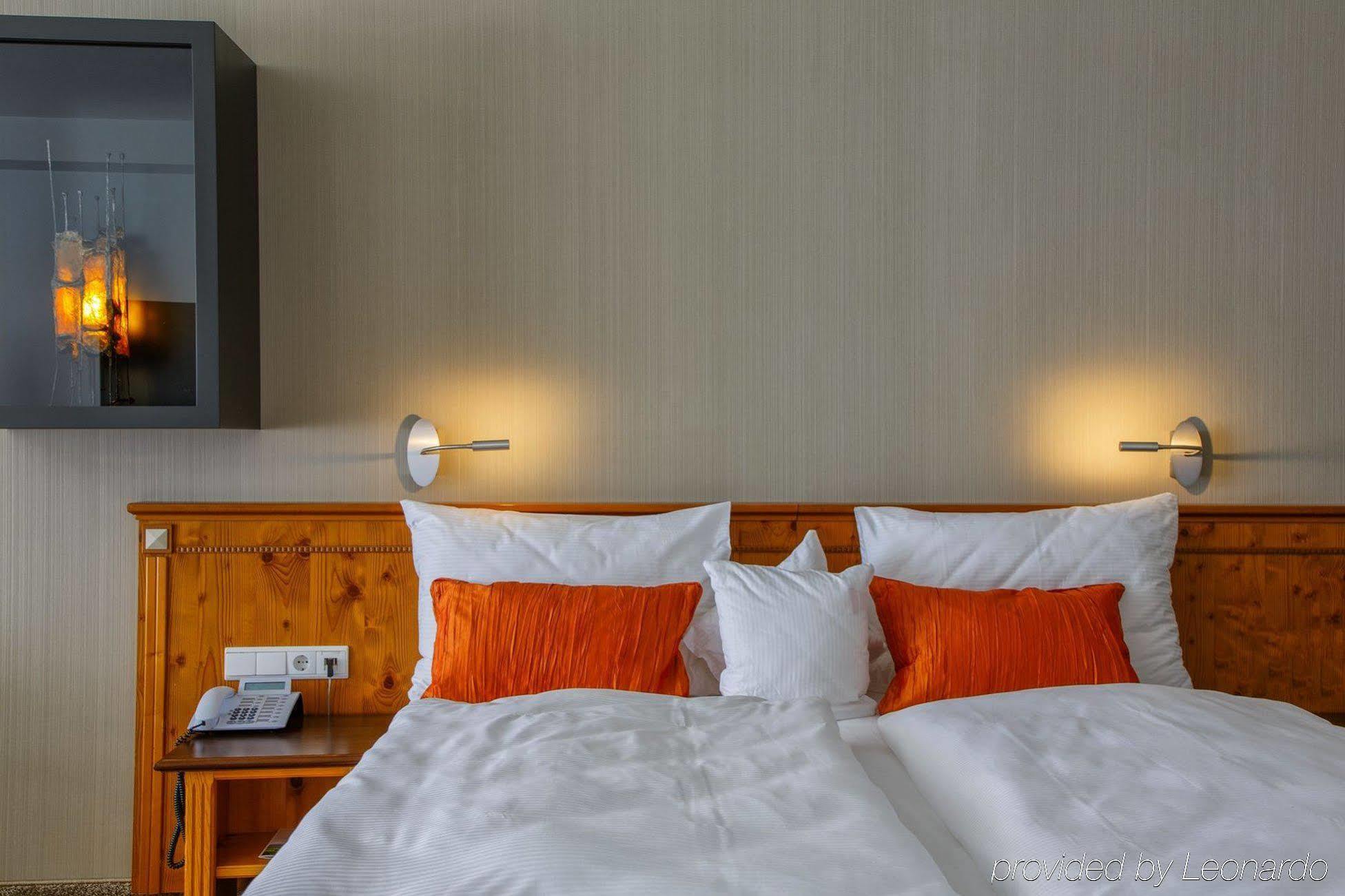 Romantik Hotel Klostergut Jakobsberg บอพพาร์ด ภายนอก รูปภาพ